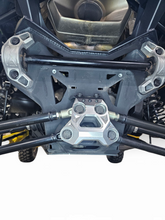 Can-Am Maverick R Radius Rod Plate (Clear)