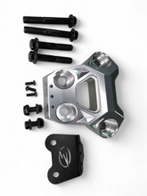 Can-Am Maverick R Radius Rod Plate (Clear)