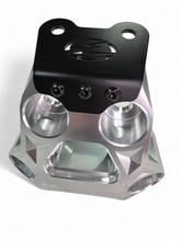 Can-Am Maverick R Radius Rod Plate (Clear)